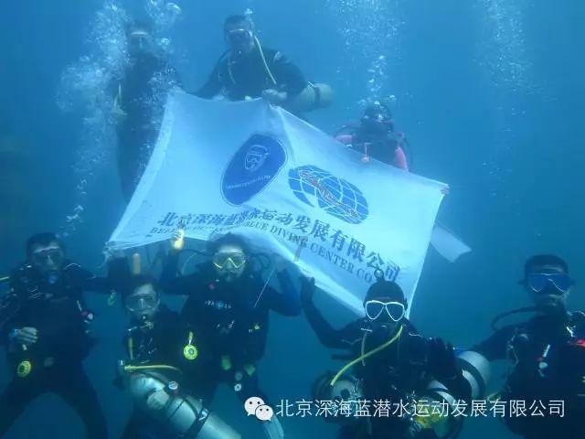 你们的车缺机油吗？我的车开两千多公里就缺机油了，这是杂回事游戏画面