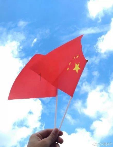 (新春走基层)探访“中国结艺之乡”:“龙元素”中国结走俏海内外